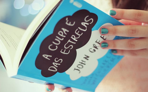 Livro "A Culpa é das Estrelas" de John Green